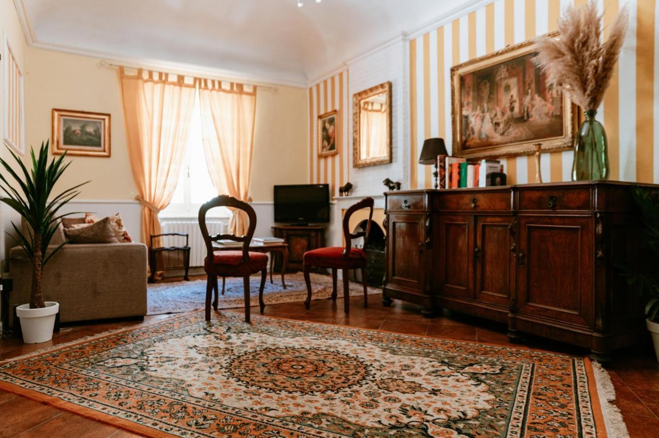 La Foresteria Di Palazzo Picedi Benettini Sarzana Εξωτερικό φωτογραφία