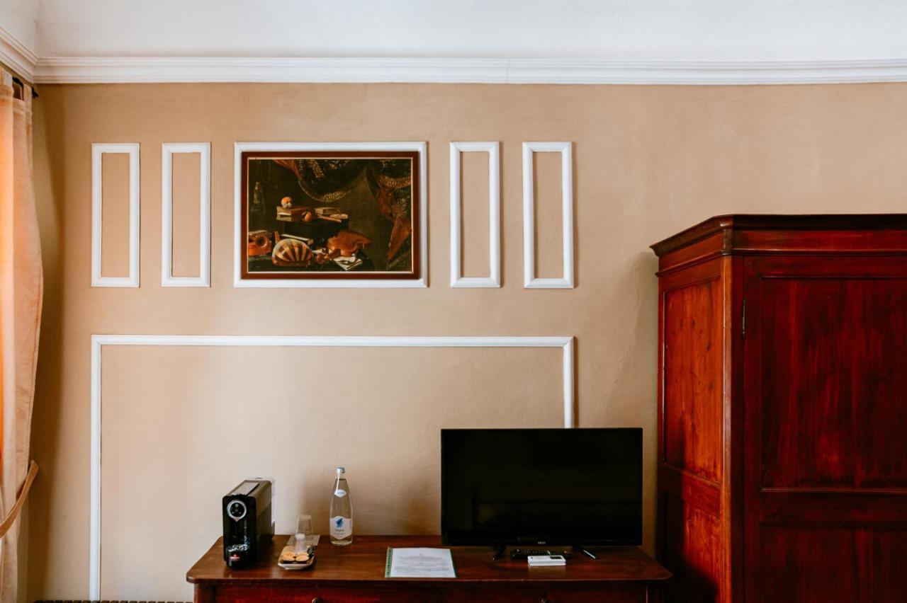 La Foresteria Di Palazzo Picedi Benettini Sarzana Εξωτερικό φωτογραφία