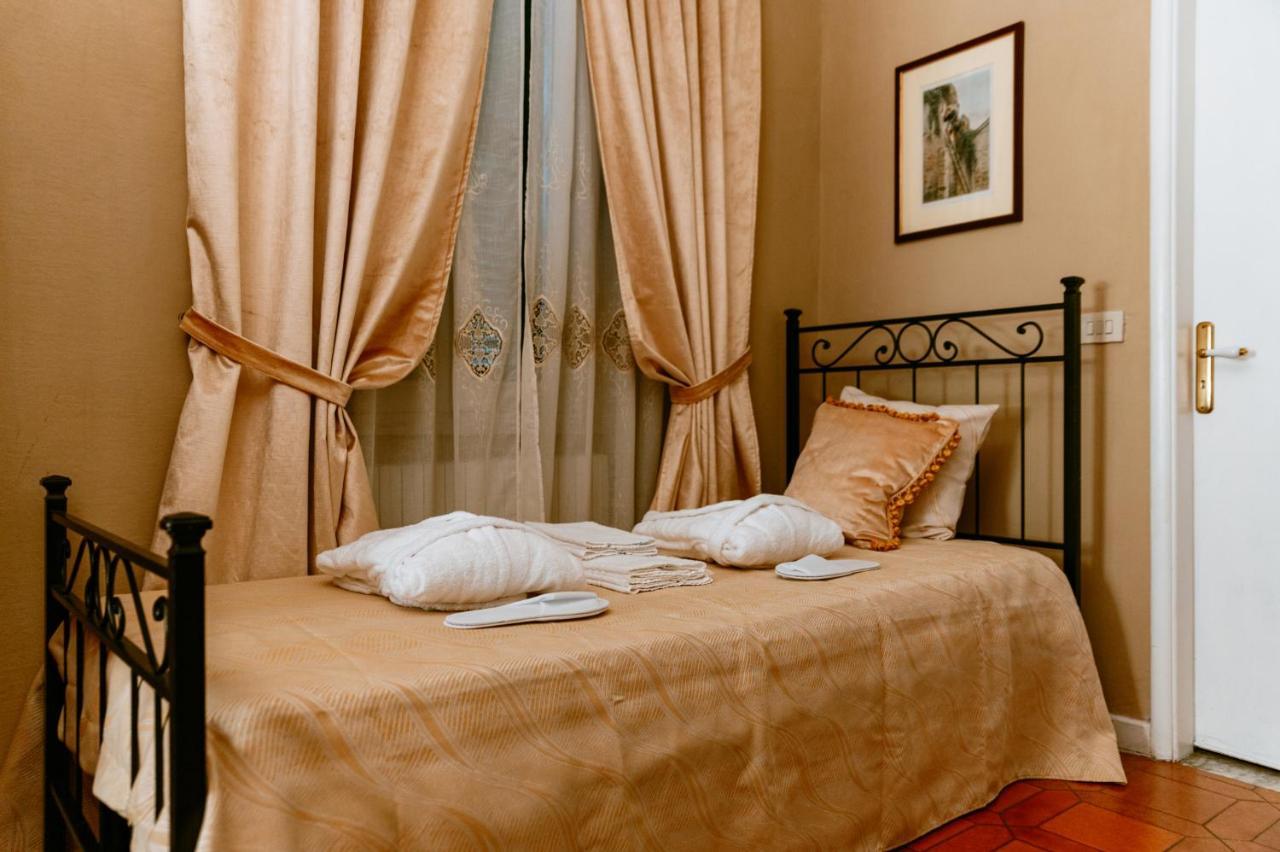 La Foresteria Di Palazzo Picedi Benettini Sarzana Εξωτερικό φωτογραφία